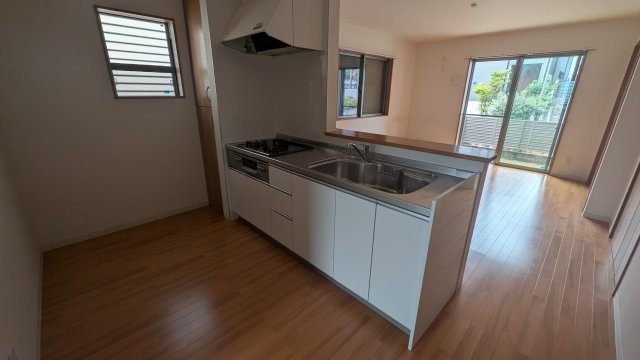 リヴェール荒池のキッチン