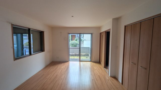 リヴェール荒池の居間・リビング