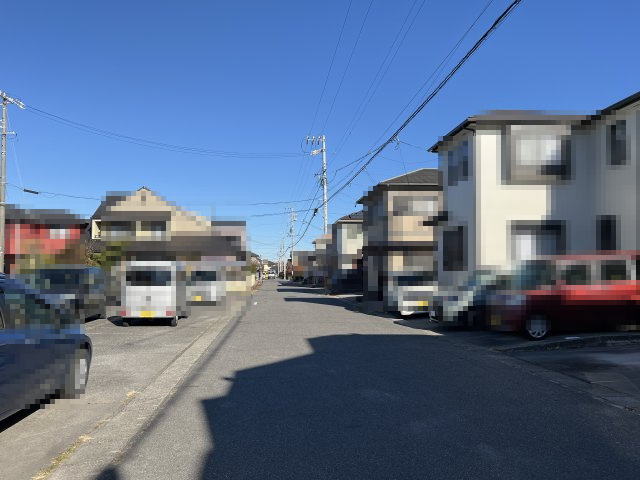 高浜市神明町8丁目24-1期　新築分譲住宅　１号棟の前面道路含む現地写真