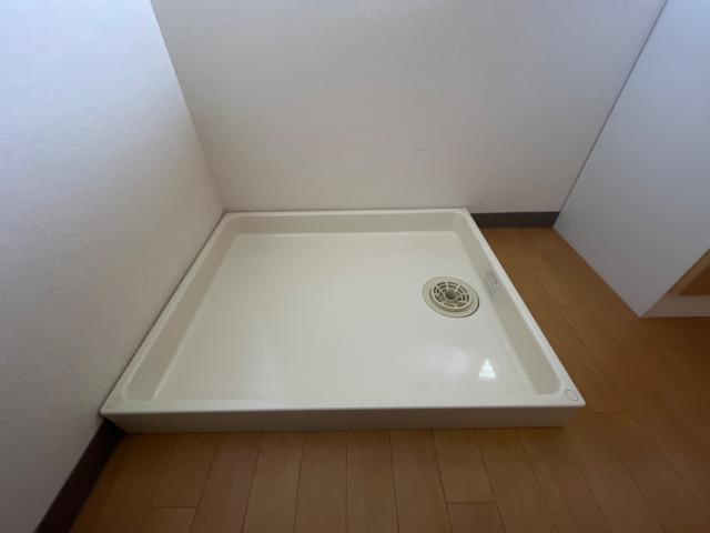 グランデルのその他|洗濯機置場