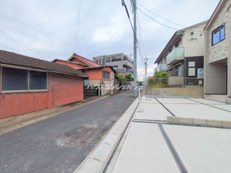 【前面道路含む現地写真】