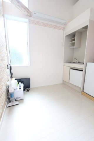 ユナイト保土ヶ谷エル・エスコリアルの居間・リビング