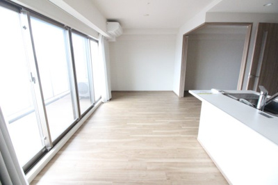 【居間・リビング】 | プレサンスロジェ草津シエル | おしゃれな居間です