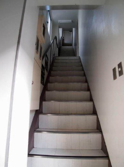 植月第二ビルの設備|階段です