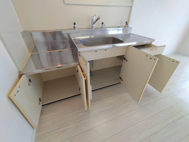 神戸市兵庫区西出町１丁目の賃貸マンション