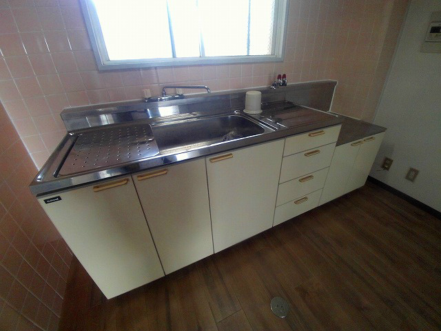 ブリスフタミのキッチン