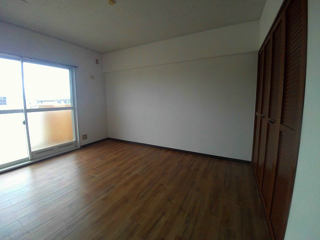 ブリスフタミの寝室