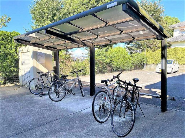 レオパレスネイティブⅤのその他|駐輪場