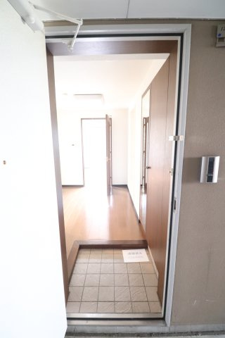 T's garden稲城の玄関