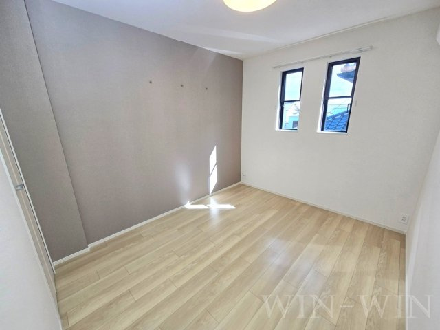 ライラック古並の寝室