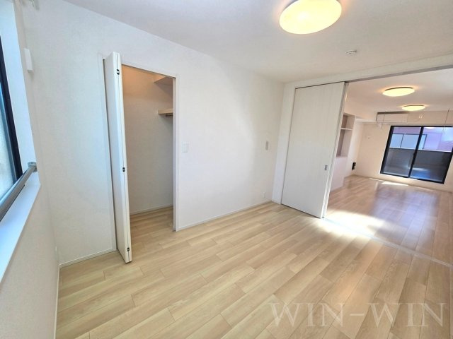 ライラック古並の寝室