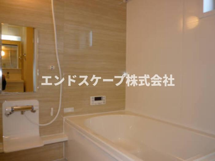 ドムスレジーナ　Ａの浴室|高崎、前橋のお部屋探しはエンドスケープまで！お客様の理想お聞かせ下さい♪