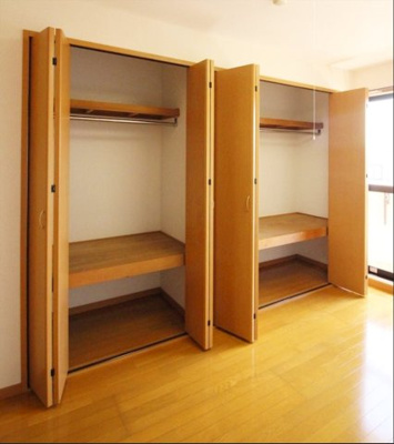 【収納】 | ヴィブレ御宿台 | 洋室8帖、収納