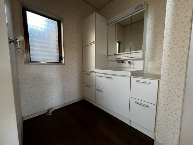 佐野1020中古住宅の独立洗面台