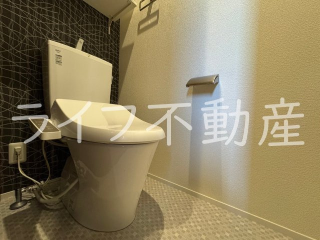 CHARME LACINEのトイレ|落ち着いた色調のトイレです