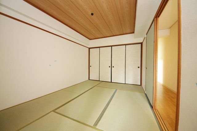 メゾン島田の駐車場