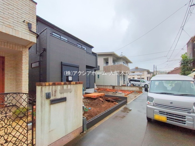 入間市東町5丁目・全1棟　新築一戸建　～収納スペース豊富～の前面道路含む現地写真|現地写真（2025年6月11日撮影）