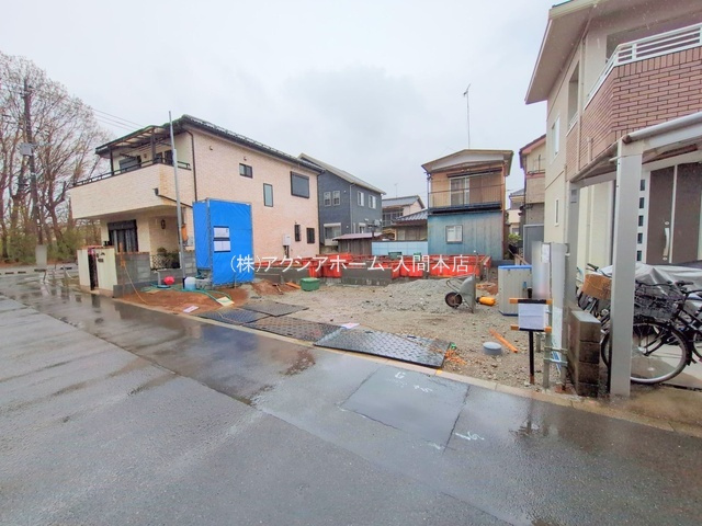 入間市東町5丁目・全1棟　新築一戸建　～収納スペース豊富～の外観|建築中現地写真(2025年4月1日撮影)