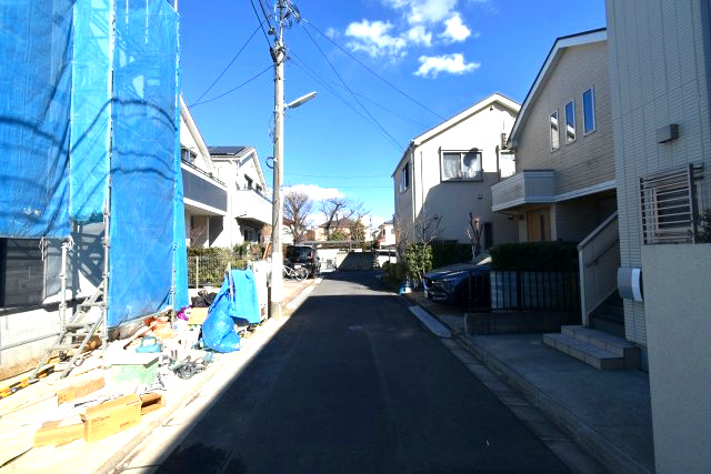 下井草1丁目・新築戸建の前面道路含む現地写真