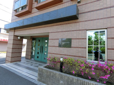 【エントランス】 | ファリーチェ成瀬