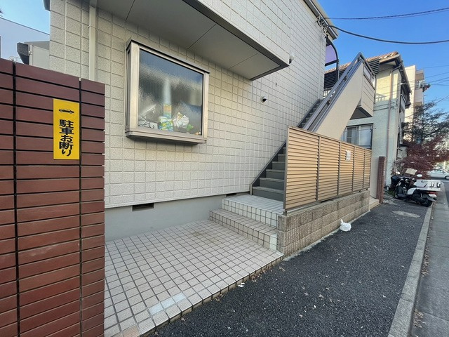 メゾン上馬のエントランス|★エントランス★