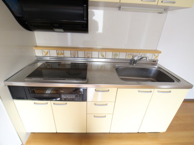 ラシーヌ御崎のキッチン|お料理しやすいキッチンです