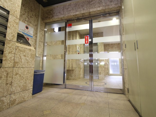 ラシーヌ御崎のエントランス|清潔なエントランスです