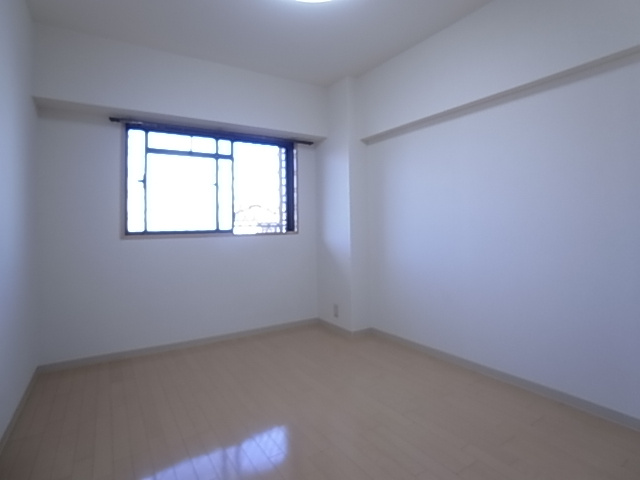 神戸市須磨区戸政町４丁目の賃貸マンション