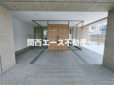 【エントランス】 | ソルコート住道