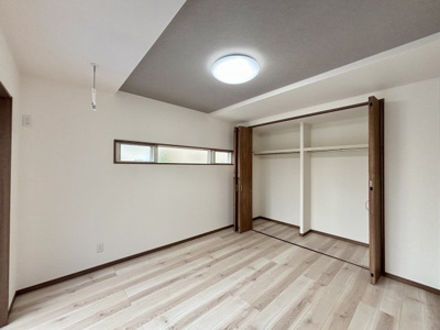 【寝室】