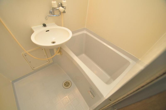 【洗面所】 | コーポカトレア | 別号室の写真になります。現況優先。