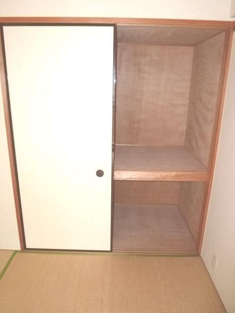 パークヒルズ三部の収納|押入 
現況優先。