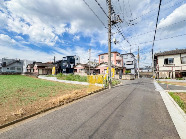 ふじみ野市南台２丁目の売地の前面道路含む現地写真|南東側4.8m公道です。
資料請求や現地案内など、お気軽にお問い合わせください。