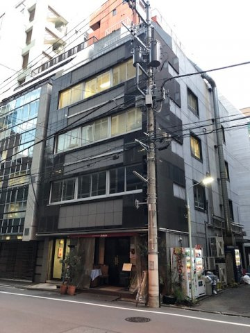 センダビルの外観