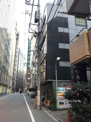センダビルの外観