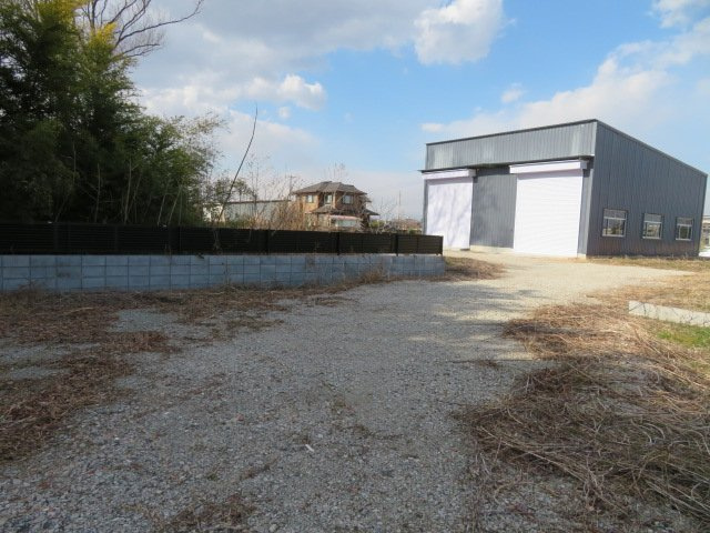 鴻巣市前砂の倉庫のその他