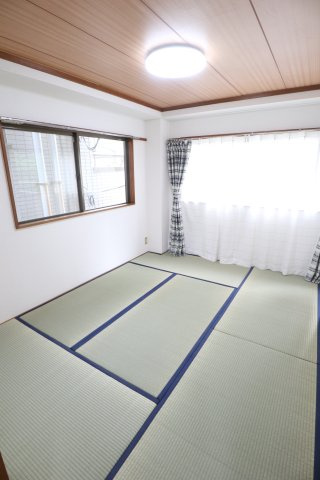 髙木ビルの和室