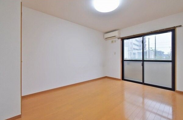 ブランシェ平手南の居間・リビング