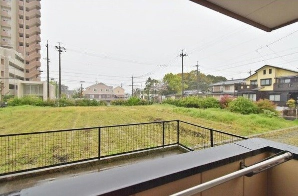 ブランシェ平手南のバルコニー