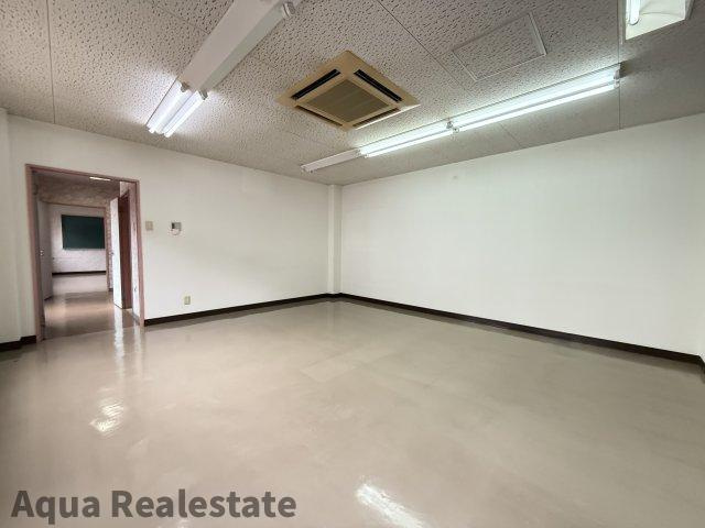 丸亀市本町　塾跡の内装|２階北側