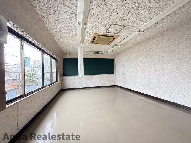 丸亀市本町　塾跡の内装|３階南側