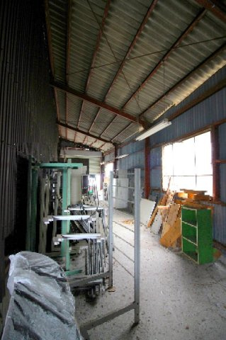 車尾Ｔ倉庫の内装