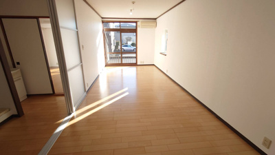 【居間・リビング】 | シティハイム白砂B | LDK12帖