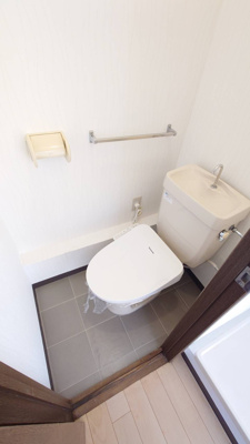 【トイレ】 | シティハイム白砂B | 温水洗浄暖房便座