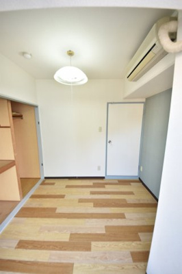 【洋室】 | SANKO ラフィーネ三宮