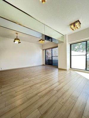 【居間・リビング】 | 北野館