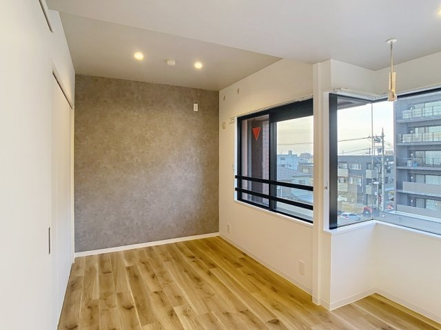 トワイライト泉が丘の洋室