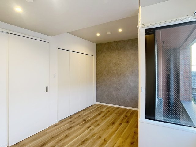 トワイライト泉が丘の洋室