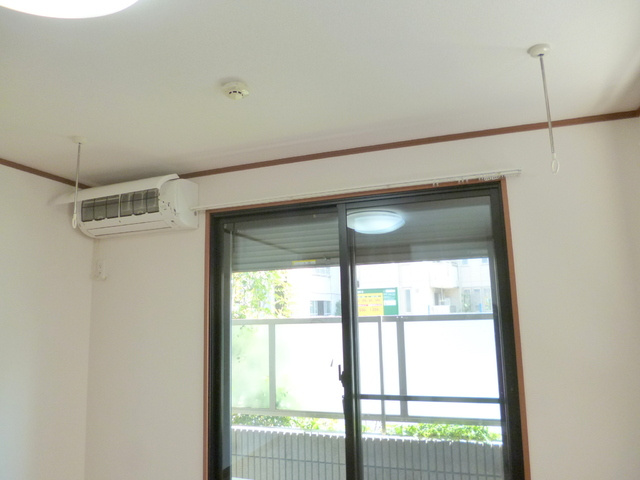 ハビタット石井の展望|★雨の日でも安心！室内物干しフック★