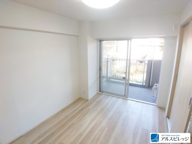 コスモ鶴瀬ステーションスクエアの洋室